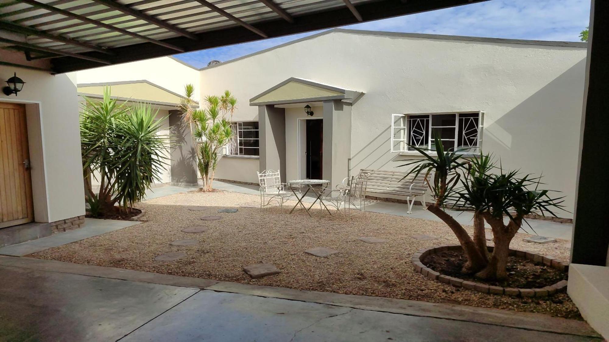 Bird'S Nest Guest House Keetmanshoop Exterior foto