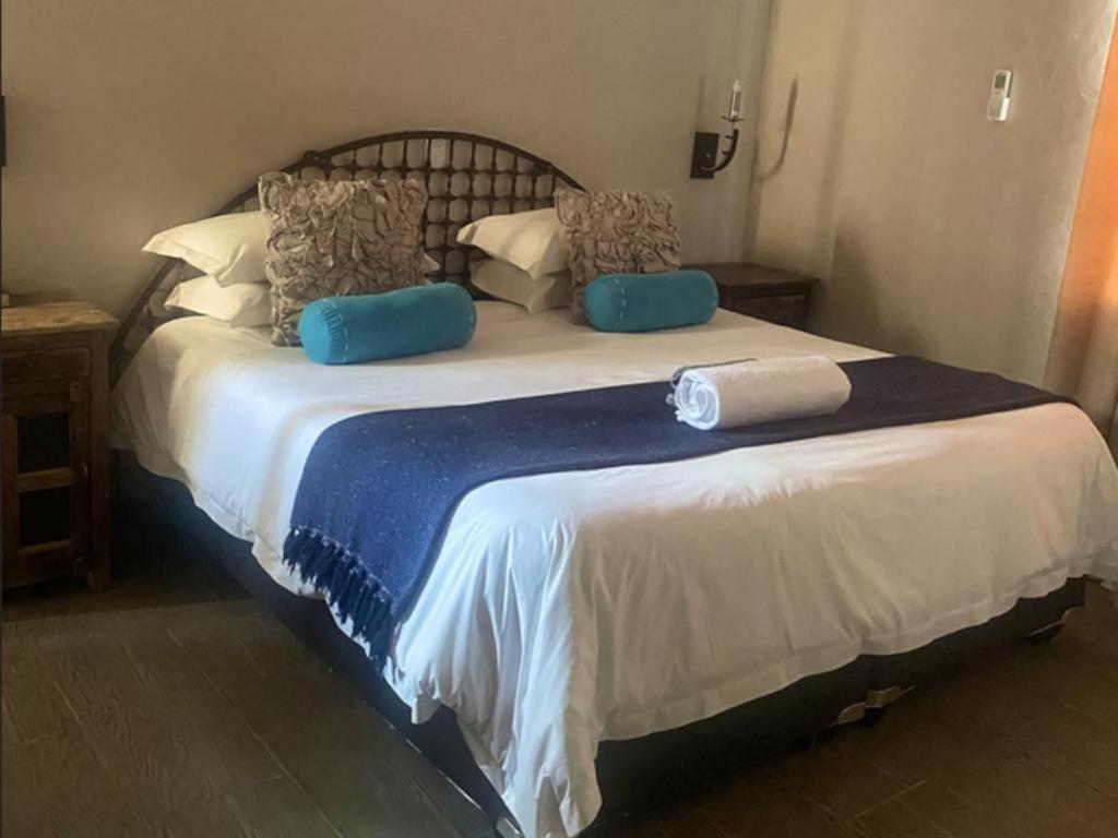 Bird'S Nest Guest House Keetmanshoop Zimmer foto