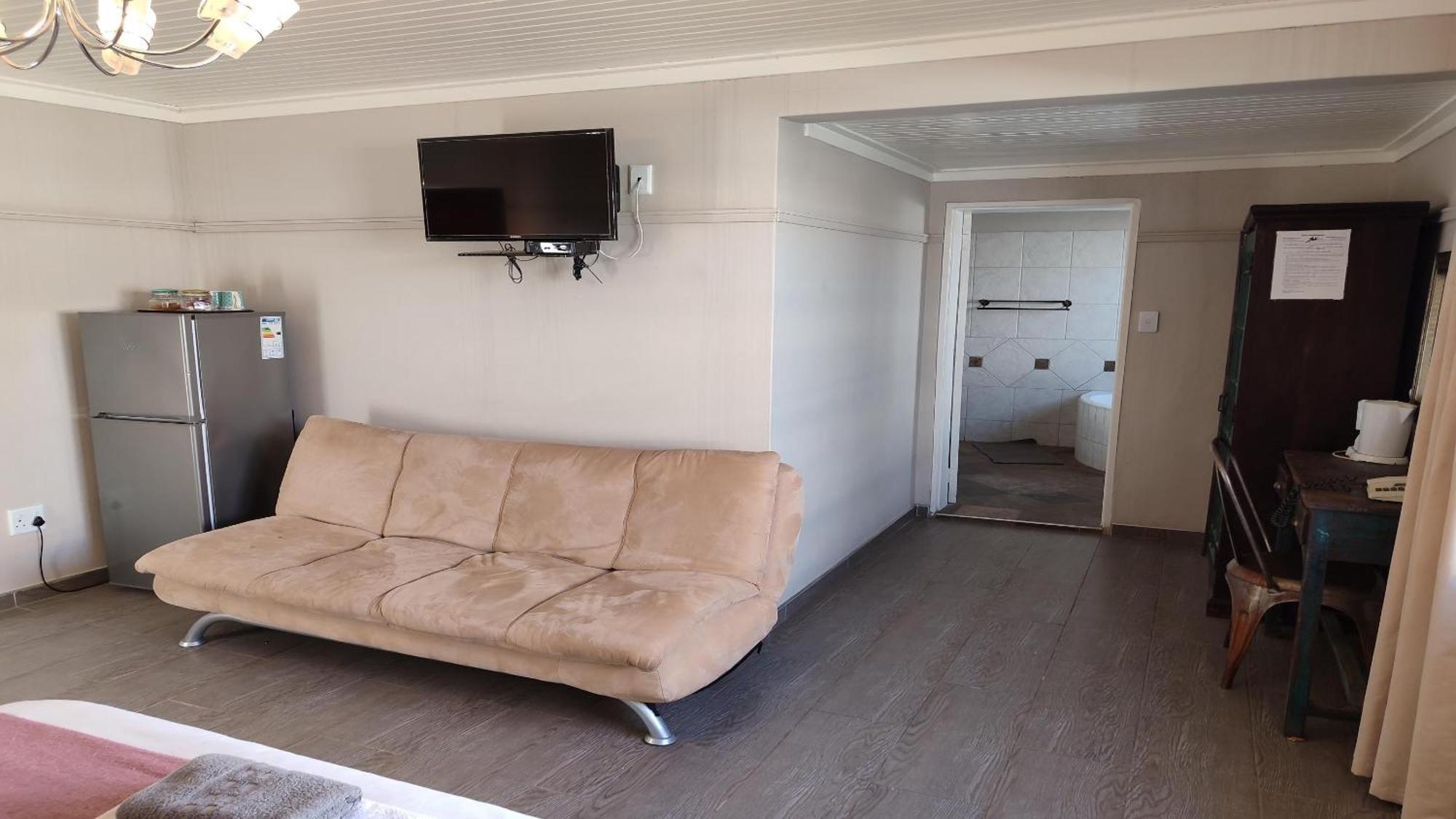 Bird'S Nest Guest House Keetmanshoop Zimmer foto